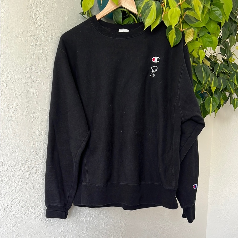 Champion x Peanuts Black Crewneck